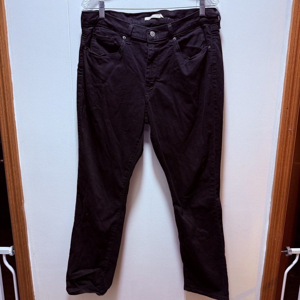 Levi Jeans Classic Straight‎ Mid Rise Women's Size 16 Black Stretch